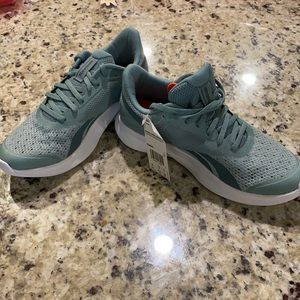 Brand NWT reebok speed breeze